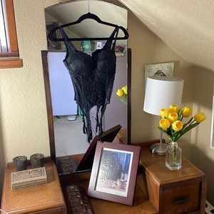 Vintage Victoria’s Secret Noir Lace Bustier - Size 34C